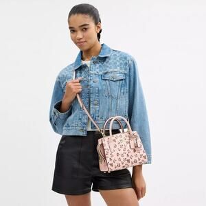 🌸 Coach Andrea Carryall Bag With Rose Print